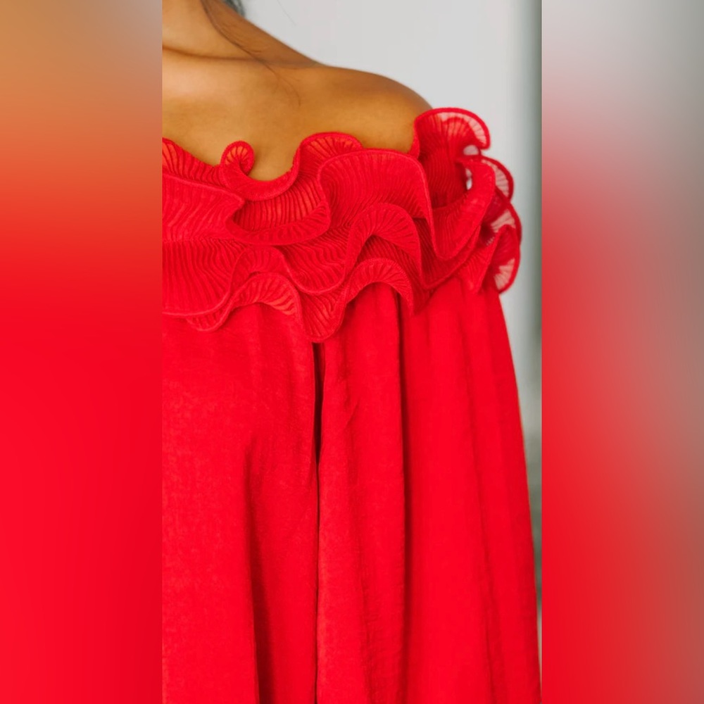 Red Ruffle Off The Shoulder Long Sleeve Blouse | Flowing, Stunning | NWT | Small - Picture 4 of 9